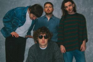 The Snuts in Concert