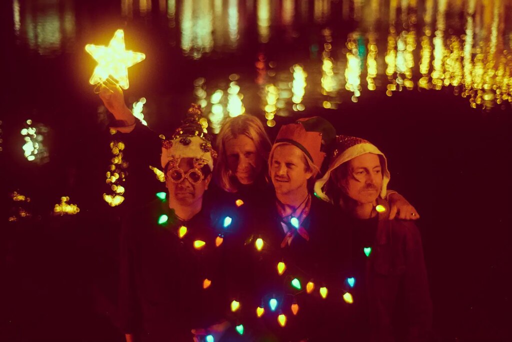 Unwrapping Holiday Cheer: Switchfoot’s Unforgettable Christmas Album Journey – VIBING network